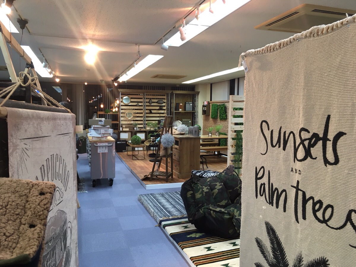 家具屋さんのショールームへ♪