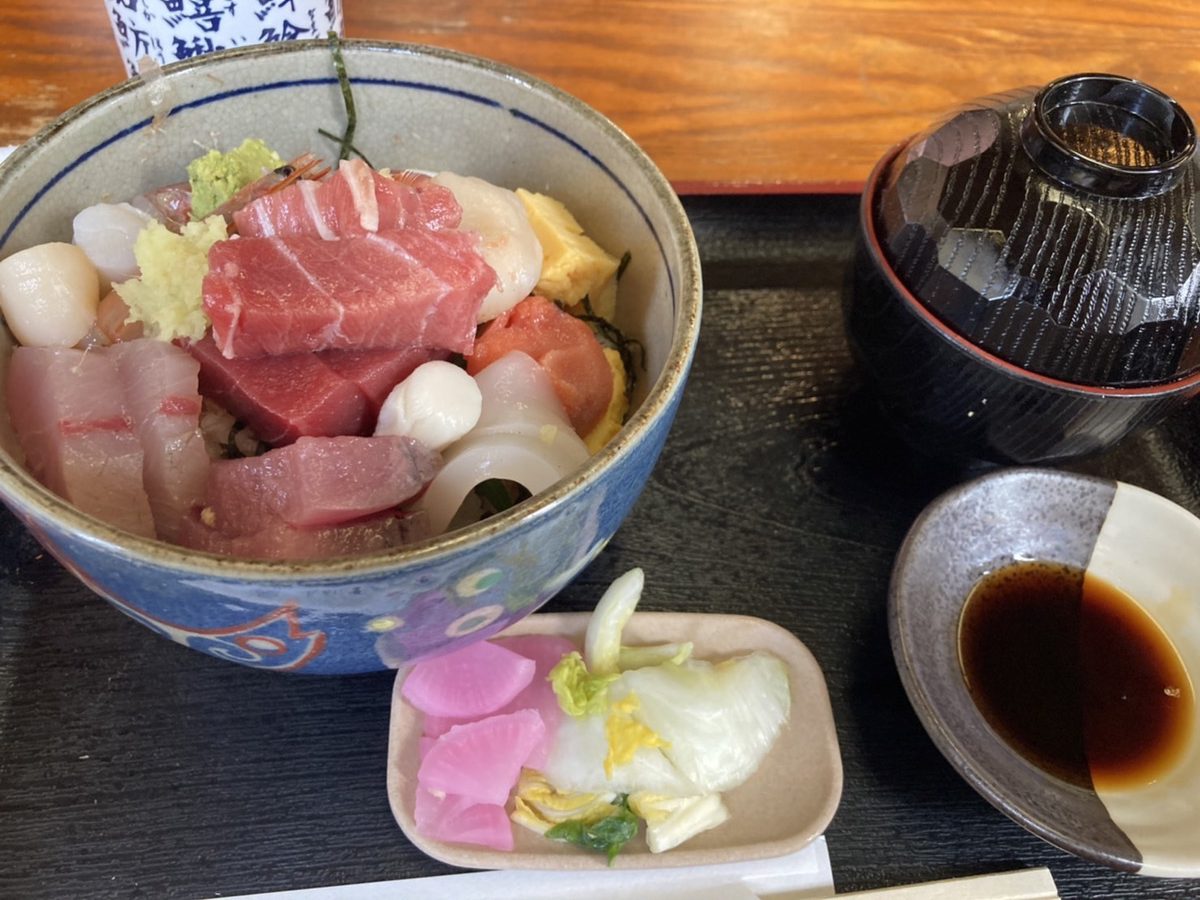 海鮮丼