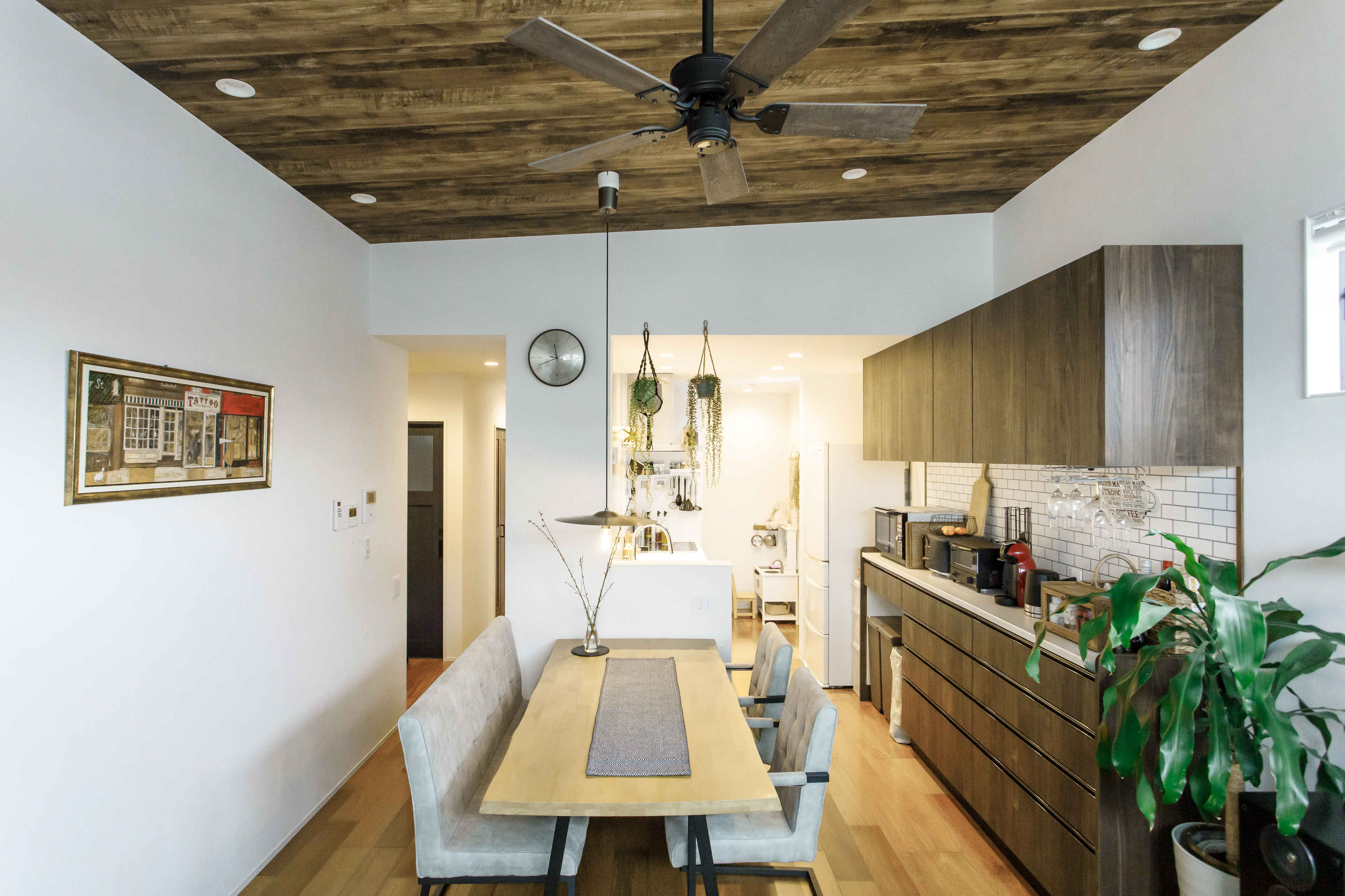 コダワリひかる、シンプルないえ。