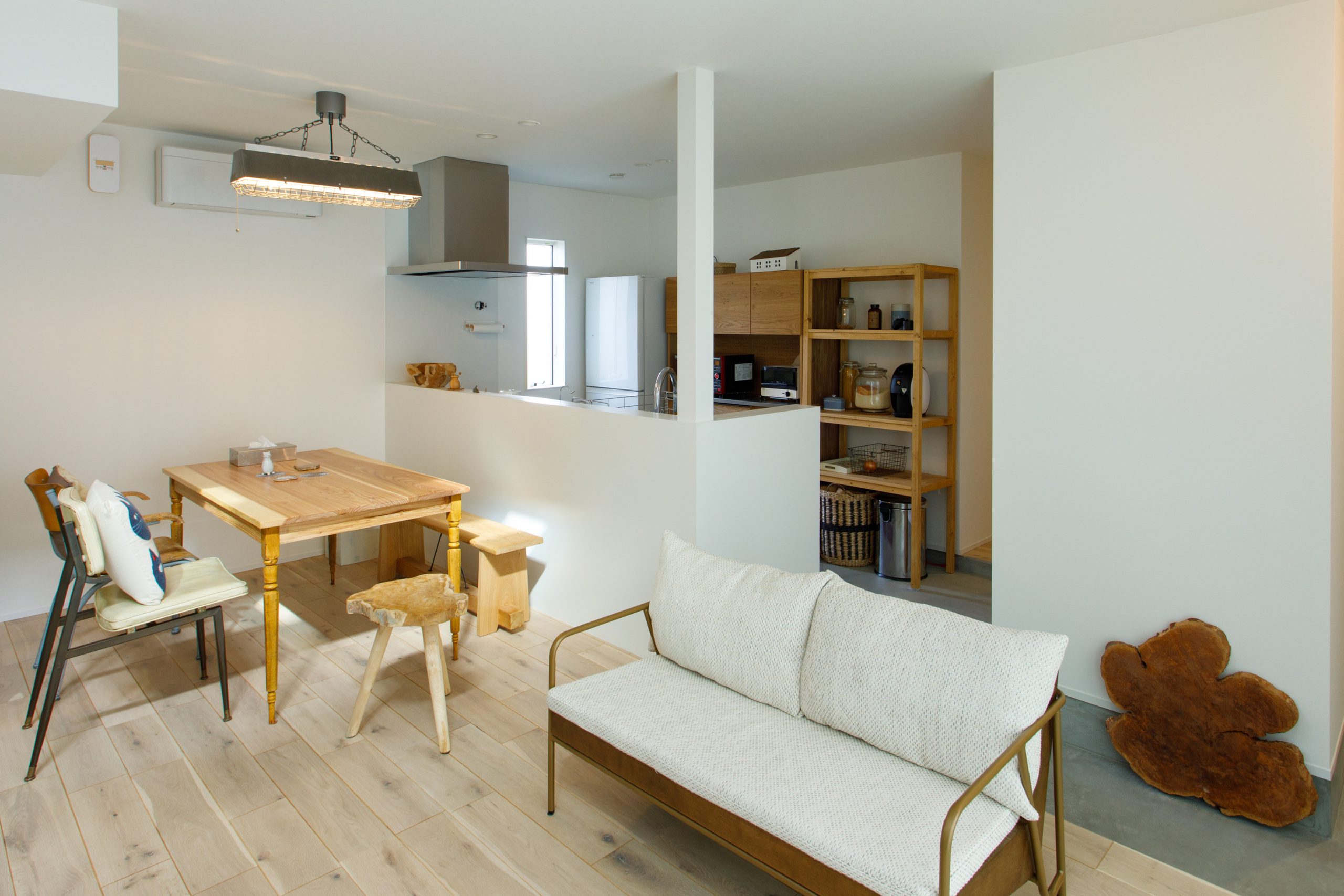 韓国インテリアが映える、ナチュラルハウス。