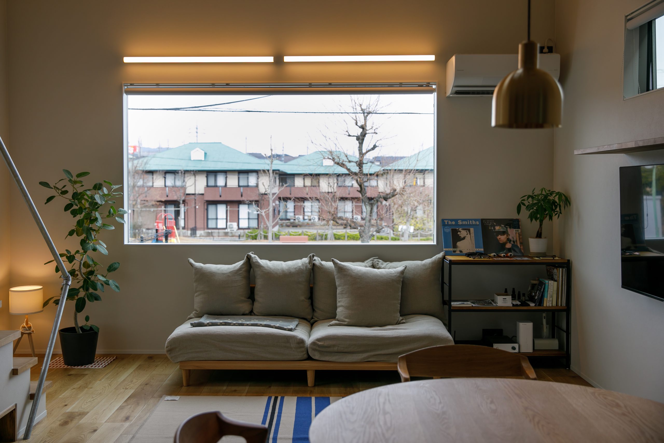 迫力のある外観が魅せる、スキップフロアのある家。